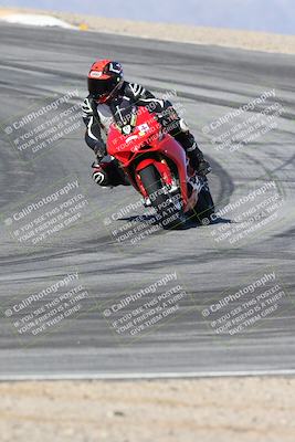 media/Dec-01-2025-Moto Forza (Mon) [[2daa91e15f]]/2-Intermediate Group/Session 2 (Turns 9 and 10)/